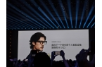 故事：雷军亲板立项三年内目标年出货量超五